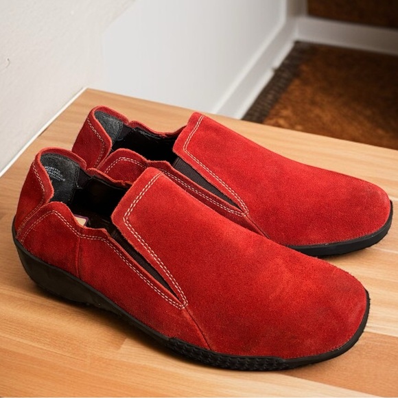 Easy Spirit Amorette Burnt Orange Suede Slip-On Shoes 8.5 M | Comfort Casual NWT - Picture 2 of 9